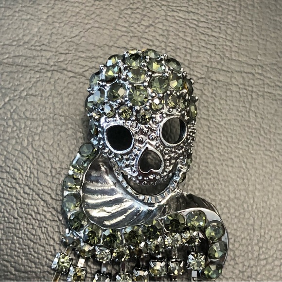 ‼️🔥last chance Unisex gunmetal color Rhinestone skull single earring - Picture 5 of 10